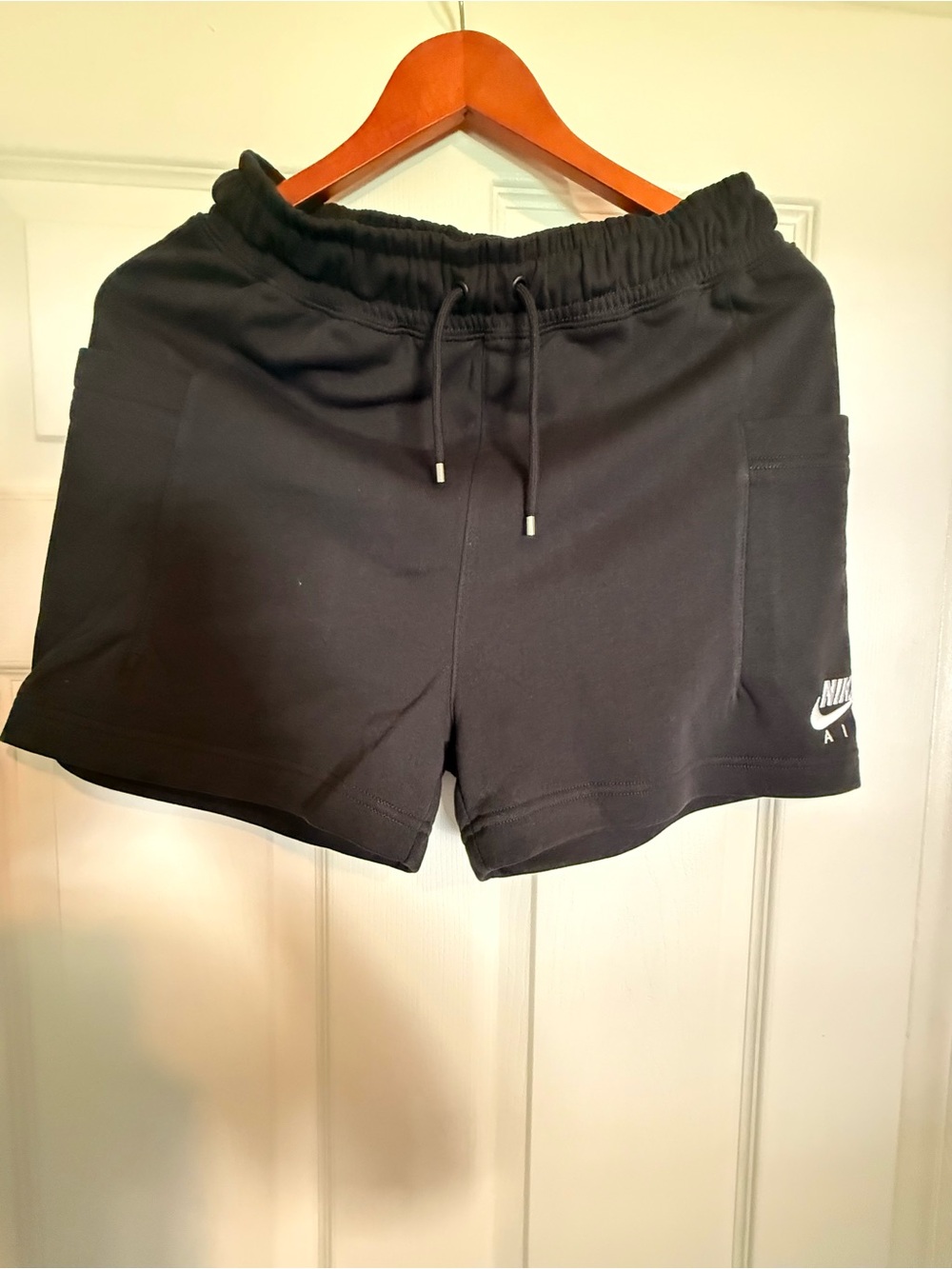 Nike Black Women's Elastic Waist Athletic Shorts Small